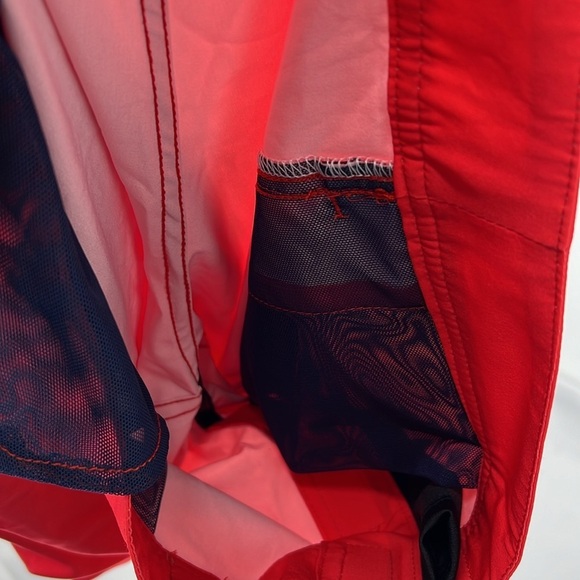 Island haze NWT men’s 32 board shorts in red - Picture 9 of 10